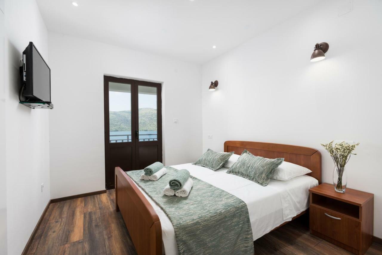 Seaside Villa Near Trogir - Poljica Marina Luaran gambar